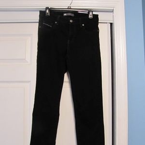 Levi mid-rise skinny jeans